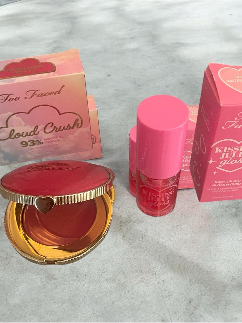 Too Faced Kissing Jelly Gloss & Blurring Blush bundle new